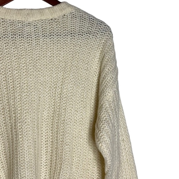 American Eagle Outfitters  Chunky Knit Drop Shoulders Oversized Crop Sweater S - Picture 11 of 16